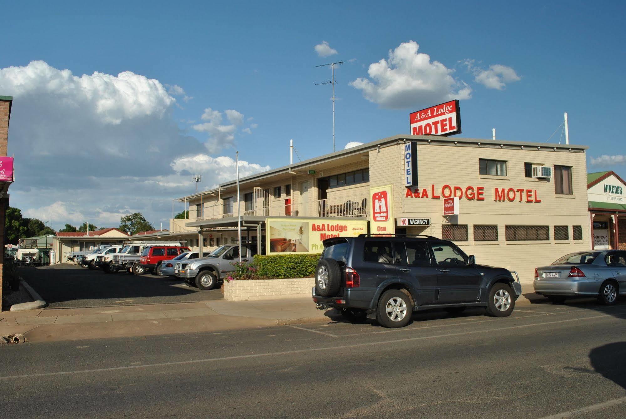 A&A Lodge Motel Emerald Zewnętrze zdjęcie